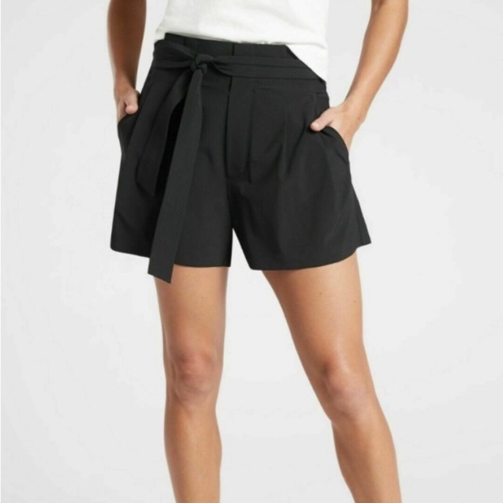 Athleta Skyline Short II